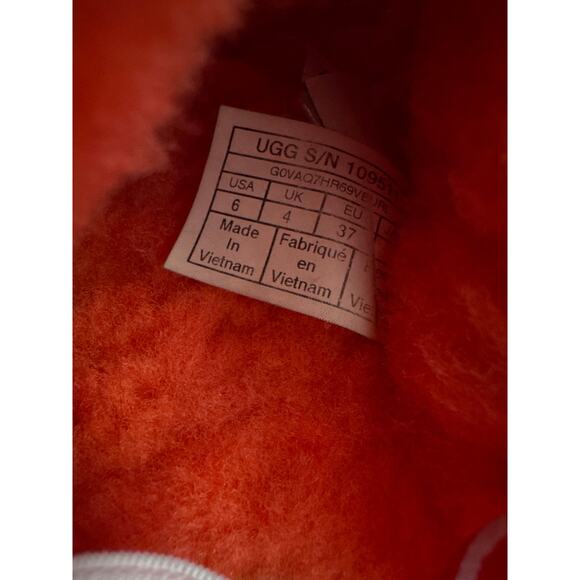 UGG Fluff Yeah Slides Neon Coral/Orange Size 6 - Picture 5 of 6